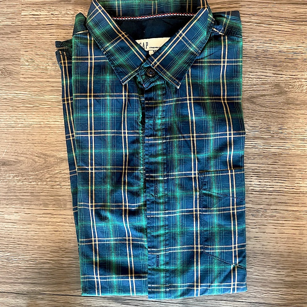Gap shirt